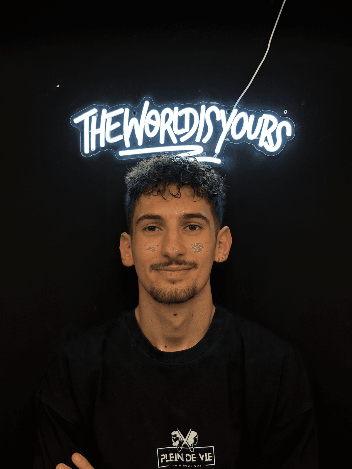 Αντώνης Πολυκάρπου - Κουρέας στο Plein De Vie